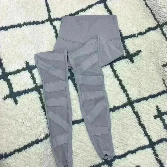 Lululemon Size 4 Wunder Under Pant High-Rise Tech Mesh 28 Dark Chrome Legging - Picture 12 of 12